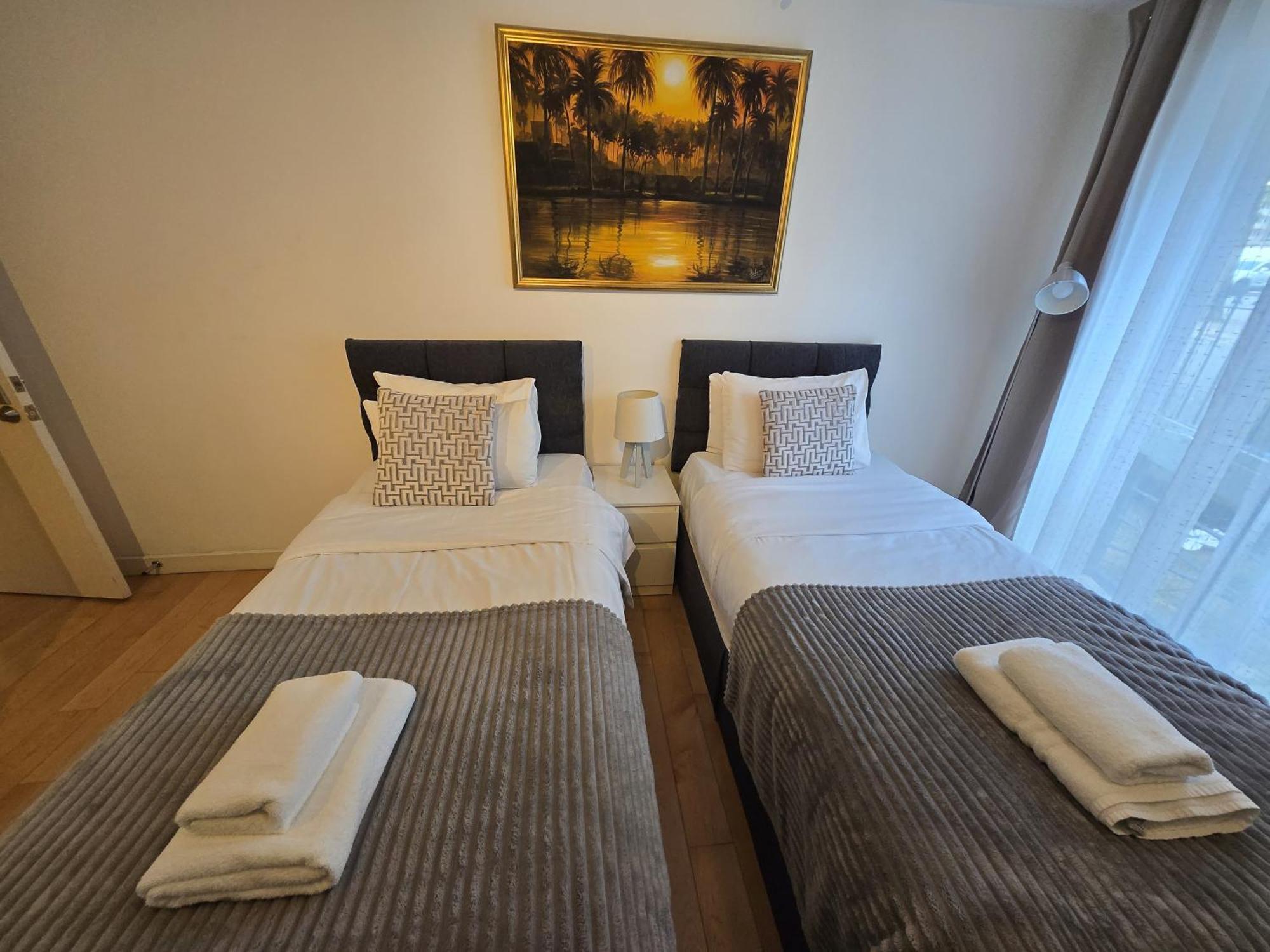Superior Canary Wharf O2 Arena 2Br Apartment London Exterior photo